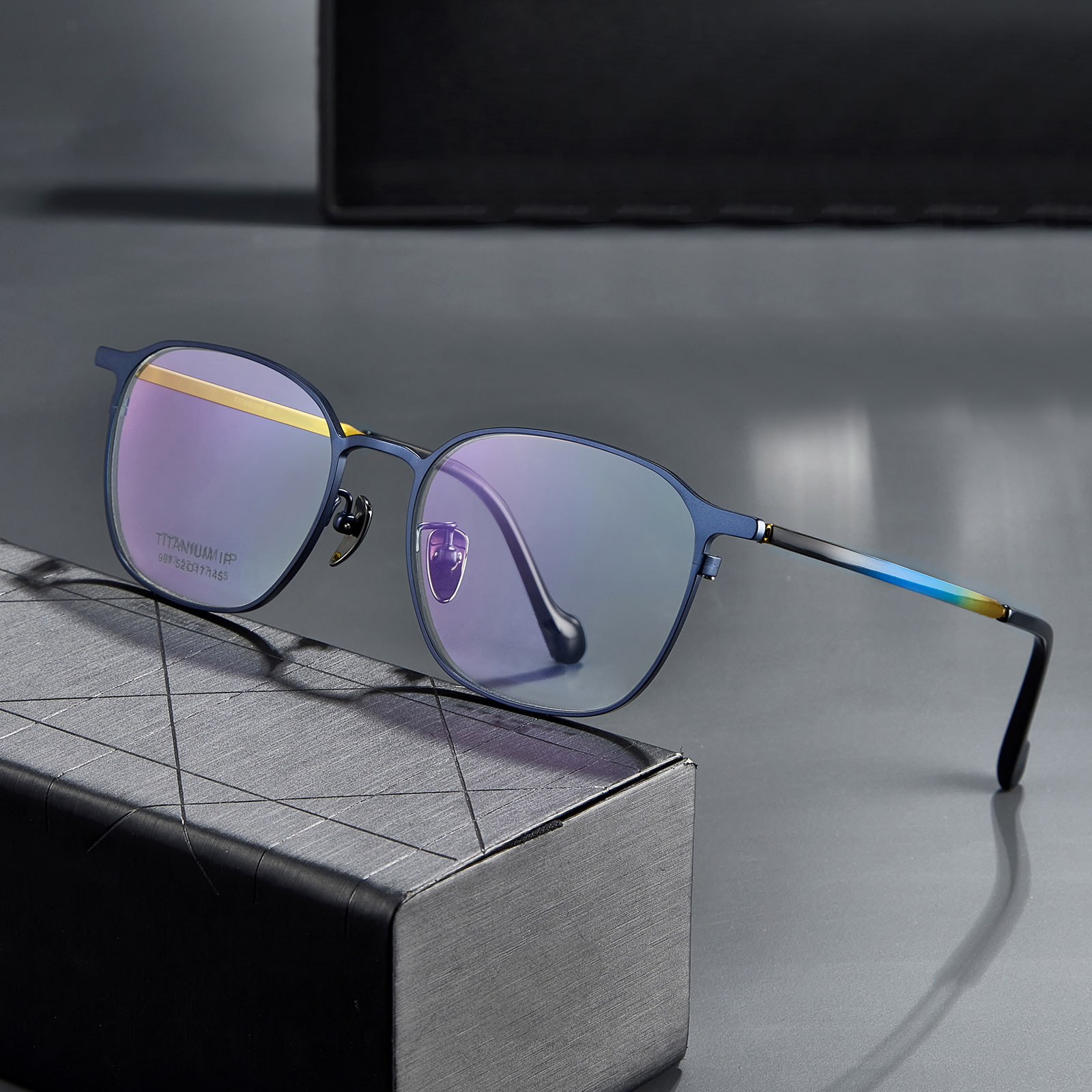 987 Simple Gradient Color Temples Pure Titanium-briller