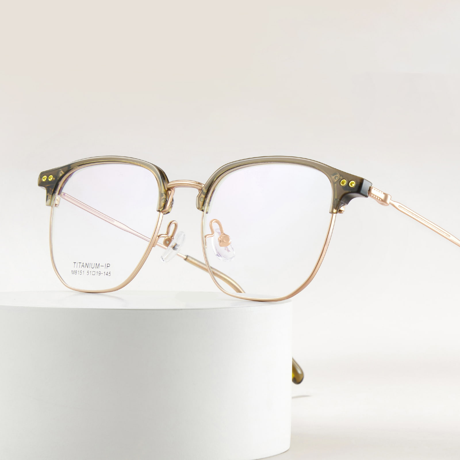 M8151 Square Circle Letvægts β Titanium briller