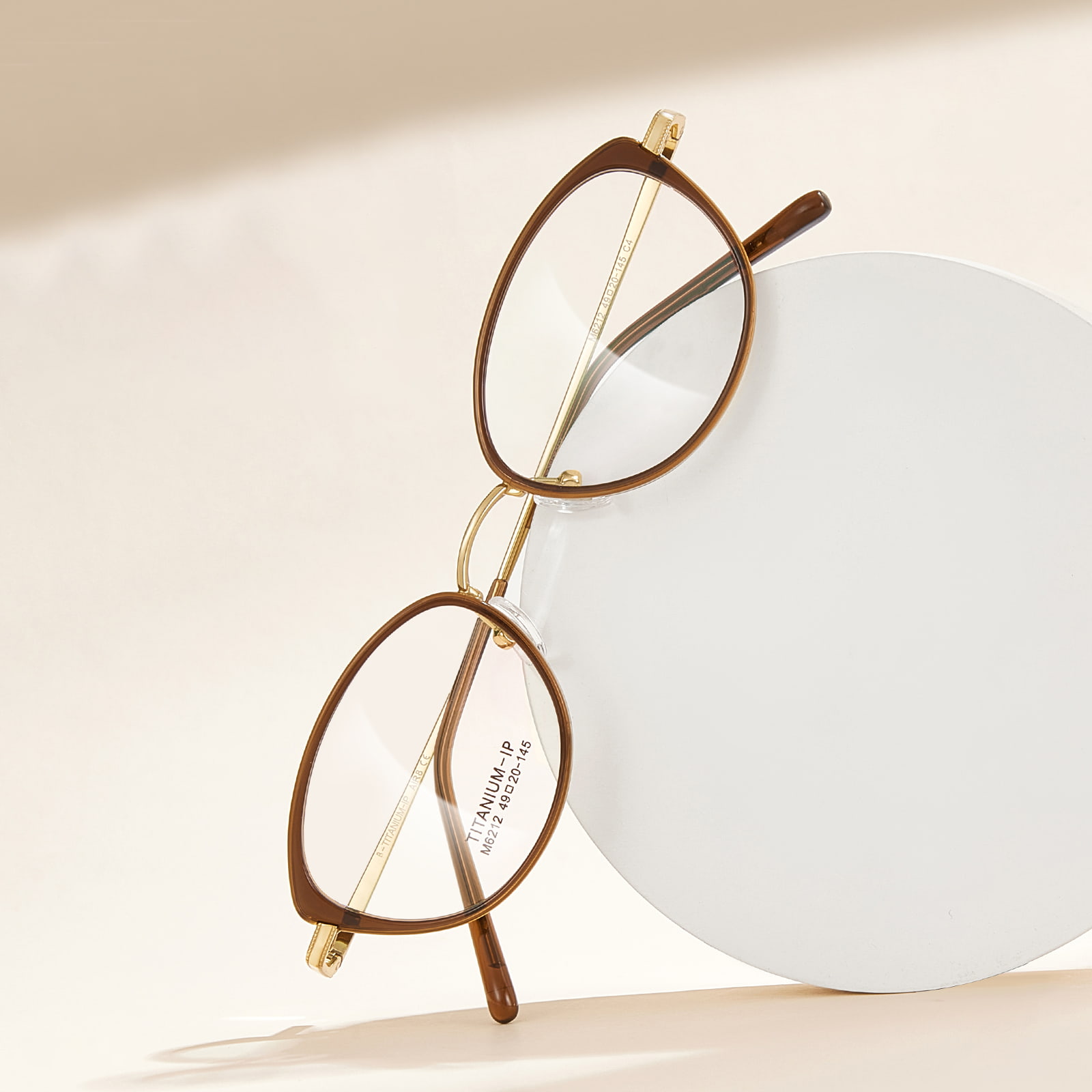 M6212 Bred-Rimmed Soft Curve β Titanium briller