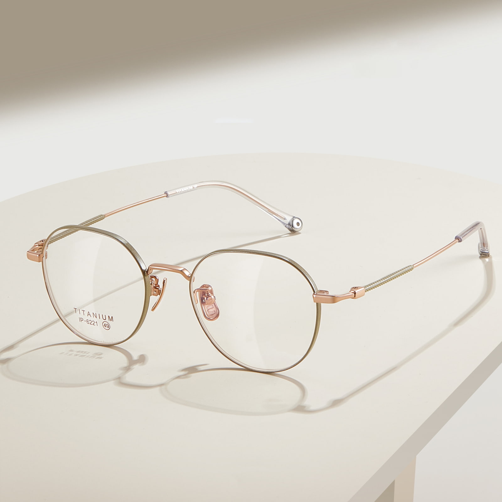 6221 blide og kompakte ikke-oxiderede rene titanbrille