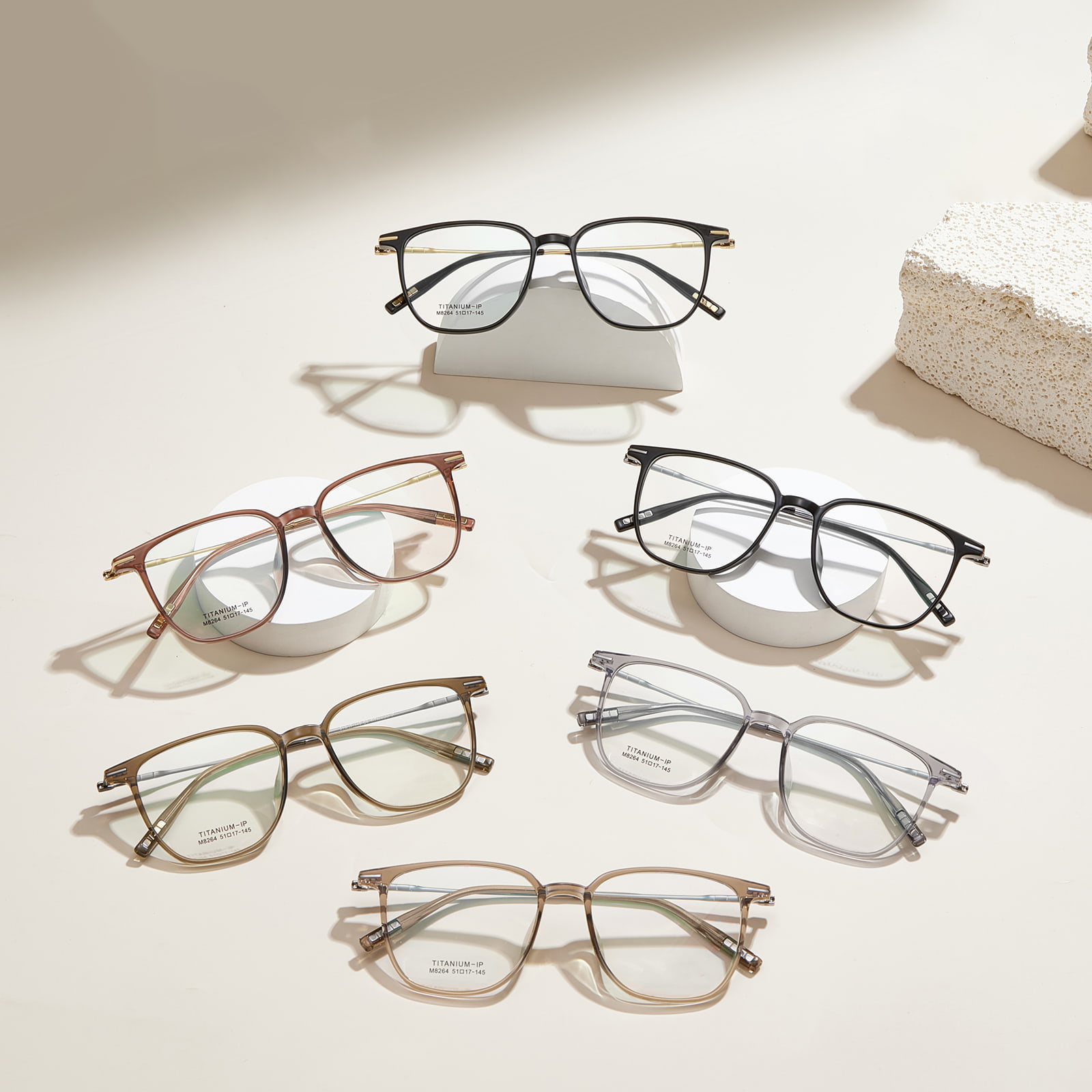 M8264 lette og holdbare bambus β titanbrille